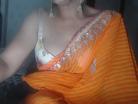 Hotronita123 online show from 04-18-26, 07:18