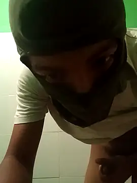 Snapshot of Hot_Student00 chatting on 12-17-25, 07:03 Hot Student00 online show from 12-17-25, 07:03