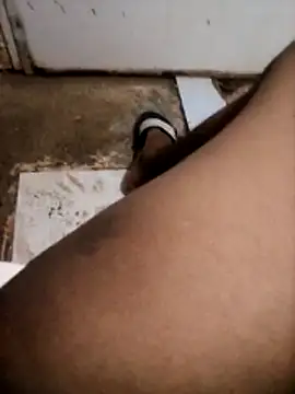 Snapshot of Hot_Student00 chatting on 02-21-26, 09:32 Hot Student00 online show from 02-21-26, 09:32