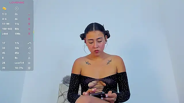 Snapshot of gaby_baby chatting on 12-04-25, 03:27 gaby baby online show from 12-04-25, 03:27