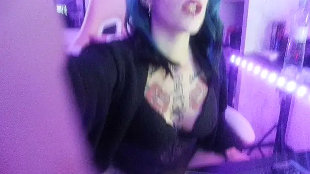Snapshot of blackrose1997 chatting on 05-08-26, 10:53 blackrose1997 online show from 05-08-26, 10:53