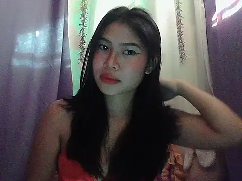 Snapshot of Allysonxx05 chatting on 02-27-26, 11:05 Allysonxx05 online show from 02-27-26, 11:05