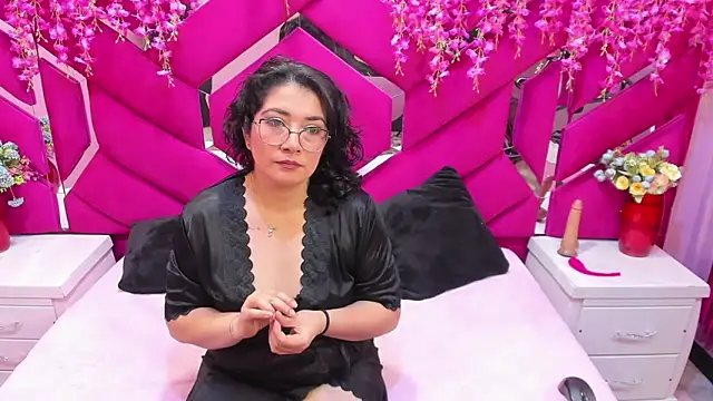 Snapshot of Alexa_Sanz chatting on 12-05-25, 07:32 Alexa Sanz online show from 12-05-25, 07:32