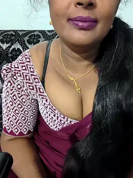 Snapshot of siri_telugutamil chatting on 12-17-25, 11:11 siri telugutamil online show from 12-17-25, 11:11