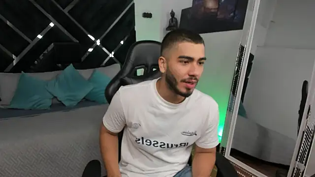 Franco banderas online show from 01-10-26, 03:36