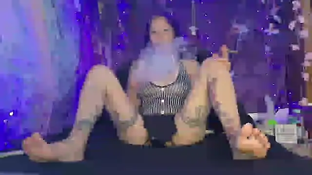Freckleangel69 online show from 07-14-26, 02:05