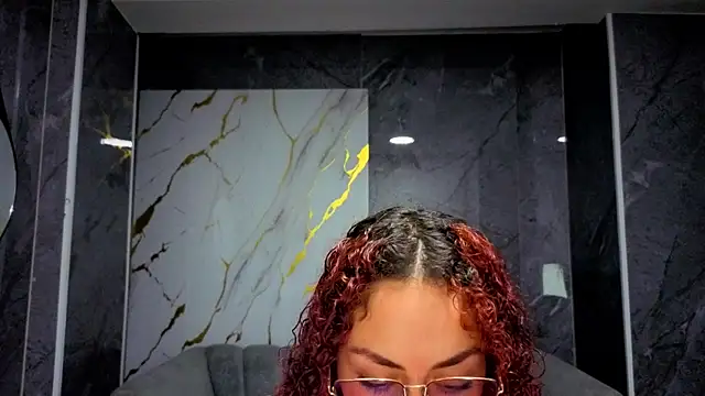 Snapshot of Merida_b chatting on 12-05-25, 07:21 Merida b online show from 12-05-25, 07:21