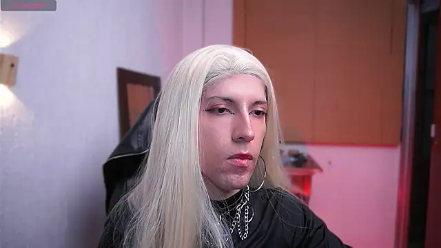 Snapshot of Asami_y chatting on 02-11-26, 08:58 Asami y online show from 02-11-26, 08:58