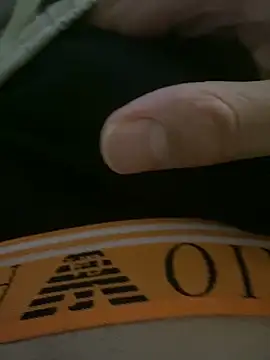 Snapshot of Magicboysz chatting on 12-02-25, 06:03 Magicboysz online show from 12-02-25, 06:03