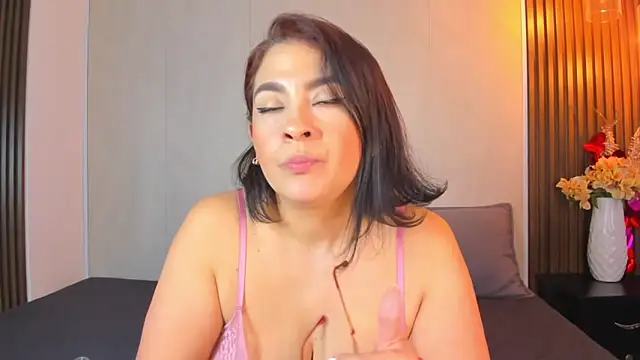 Meggan Moree online show from 03-28-26, 07:02