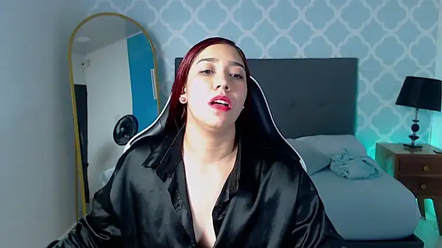 Snapshot of lia_violetta chatting on 12-16-25, 07:19 lia violetta online show from 12-16-25, 07:19