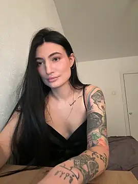 Snapshot of Ruby_yy chatting on 12-04-25, 06:49 Ruby yy online show from 12-04-25, 06:49