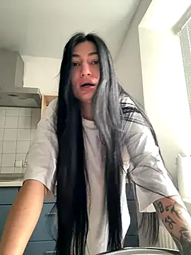 Snapshot of Ruby_yy chatting on 12-14-25, 10:20 Ruby yy online show from 12-14-25, 10:20