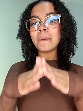 Snapshot of __VioletaHeaven__ chatting on 02-06-26, 11:02 VioletaHeaven online show from 02-06-26, 11:02