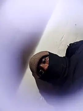 Snapshot of mast_boy chatting on 12-19-25, 04:03 mast boy online show from 12-19-25, 04:03