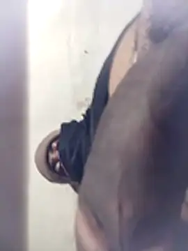 Snapshot of mast_boy chatting on 12-20-25, 04:25 mast boy online show from 12-20-25, 04:25