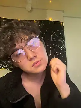 Snapshot of SuYu6688 chatting on 03-13-26, 01:51 SuYu6688 online show from 03-13-26, 01:51