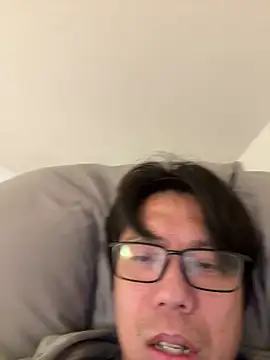 Snapshot of tbgs chatting on 02-24-25, 11:43 tbgs online show from 02-24-25, 11:43