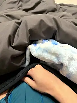 huto 0513 online show from 12-04-25, 07:06