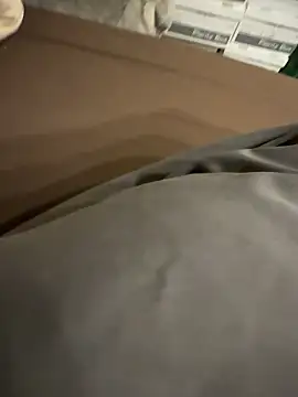 Snapshot of huto_0513 chatting on 01-10-26, 05:58 huto 0513 online show from 01-10-26, 05:58