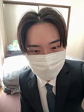 Snapshot of huto_0513 chatting on 03-12-26, 03:12 huto 0513 online show from 03-12-26, 03:12