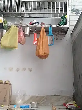 Snapshot of RADHIKA-1143 chatting on 12-15-25, 04:28 RADHIKA-1143 online show from 12-15-25, 04:28