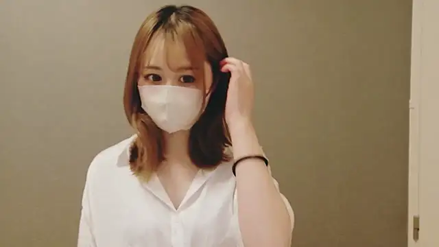 Snapshot of HICHAN99 chatting on 12-22-25, 04:04 HICHAN99 online show from 12-22-25, 04:04