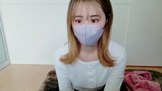 Snapshot of HICHAN99 chatting on 02-11-26, 10:37 HICHAN99 online show from 02-11-26, 10:37