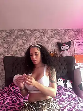 Babygirlmarie1999 online show from 06-17-26, 10:17