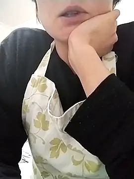 Amy01112 online show from 04-13-26, 02:06