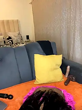 Snapshot of Fancy_Face28 chatting on 12-14-25, 05:07 Fancy Face28 online show from 12-14-25, 05:07