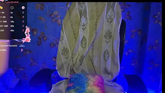 Snapshot of Preetinaughty chatting on 12-16-25, 09:14 Preetinaughty online show from 12-16-25, 09:14