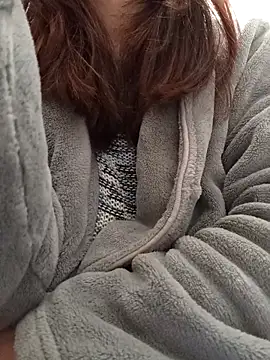 gatitachula93 online show from 04-14-26, 11:49