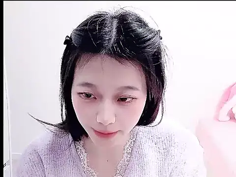 Snapshot of youyou-66 chatting on 12-17-25, 09:48 youyou-66 online show from 12-17-25, 09:48