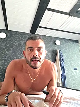 Snapshot of Cicciolino_23 chatting on 06-20-26, 12:19 Cicciolino 23 online show from 06-20-26, 12:19