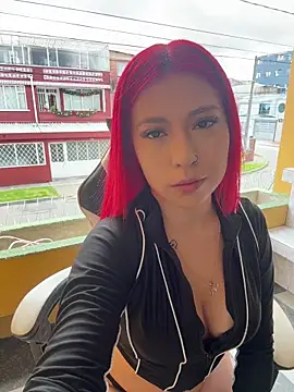 Snapshot of Scarlett_firee chatting on 12-02-25, 04:13 Scarlett firee online show from 12-02-25, 04:13