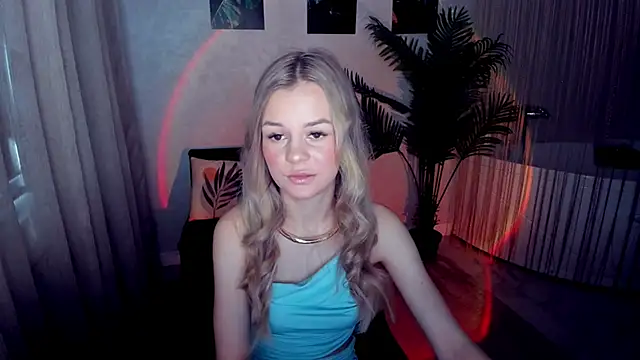 Snapshot of MidnighteAura chatting on 04-28-26, 11:37 MidnighteAura online show from 04-28-26, 11:37