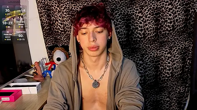 Snapshot of Otter_Starr chatting on 02-06-26, 09:01 Otter Starr online show from 02-06-26, 09:01