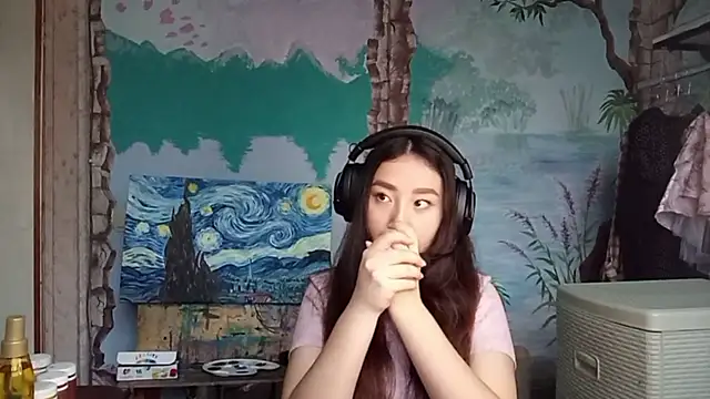 Snapshot of Sofiaherexo chatting on 12-16-25, 11:15 Sofiaherexo online show from 12-16-25, 11:15