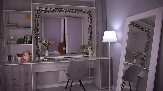 RonnieSparlin online show from 12-16-25, 12:54