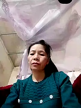 Snapshot of Cool-iponk chatting on 12-05-25, 12:36 Cool-iponk online show from 12-05-25, 12:36