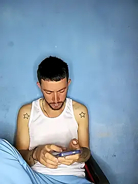 Snapshot of 30_GLADIADOR chatting on 12-02-25, 06:30 30 GLADIADOR online show from 12-02-25, 06:30