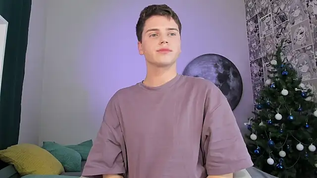 Snapshot of Olie_Sparkle chatting on 12-15-25, 09:41 Olie Sparkle online show from 12-15-25, 09:41