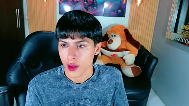 Snapshot of StormLuxX chatting on 01-11-26, 08:14 StormLuxX online show from 01-11-26, 08:14