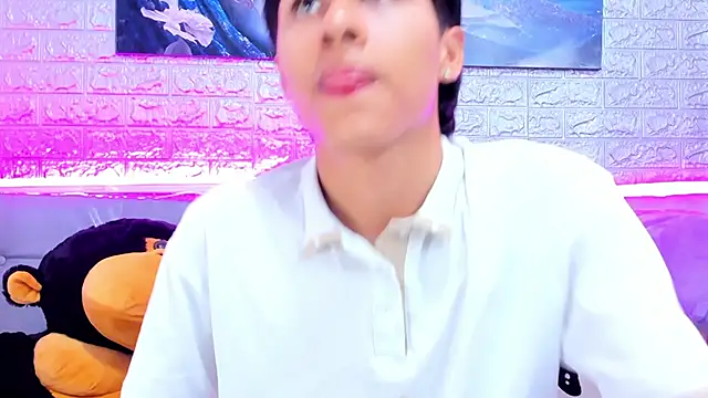 Snapshot of StormLuxX chatting on 01-15-26, 05:16 StormLuxX online show from 01-15-26, 05:16