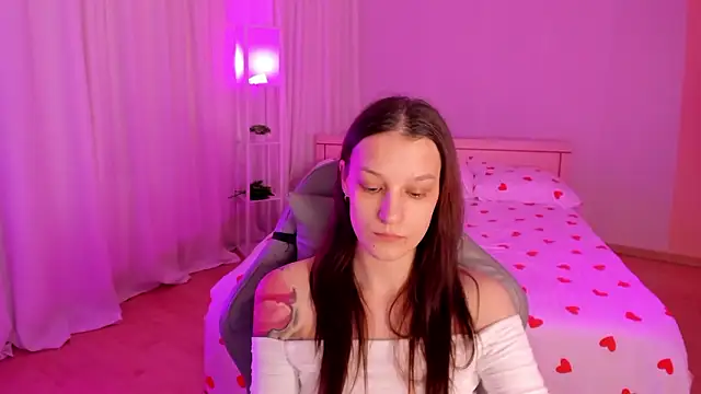 Snapshot of KrisDoeil chatting on 02-25-26, 02:10 KrisDoeil online show from 02-25-26, 02:10