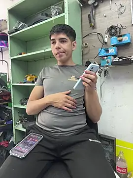 Snapshot of Johan_stick chatting on 12-04-25, 05:21 Johan stick online show from 12-04-25, 05:21