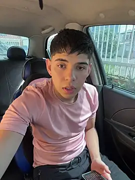 Snapshot of Johan_stick chatting on 12-14-25, 06:12 Johan stick online show from 12-14-25, 06:12