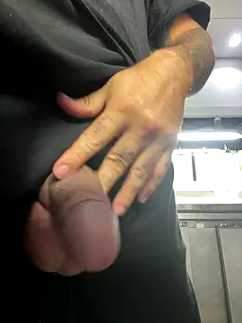 Snapshot of Samcan3 chatting on 12-20-25, 07:15 Samcan3 online show from 12-20-25, 07:15