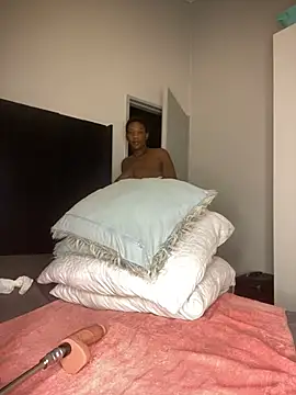 GiantClithpee online show from 02-09-25, 03:32